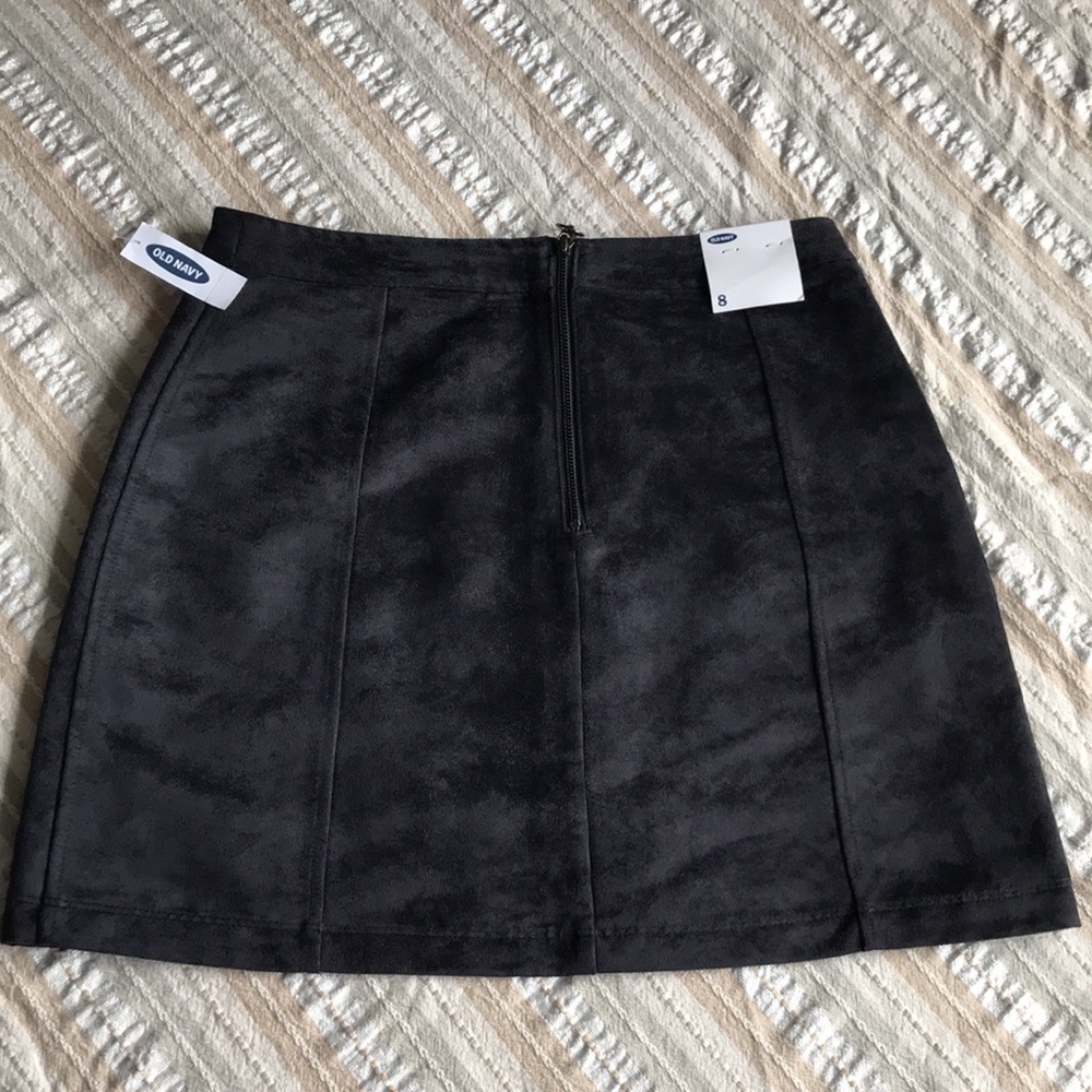 Old Navy, Woman’s size 8 Charcoal Gray Skirt - Picture 5 of 7